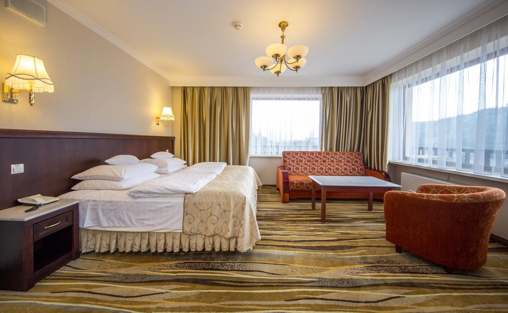 Hotel Golebiewski Wisła Esterno foto