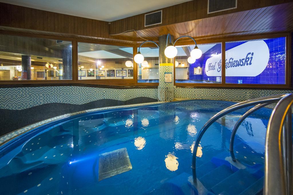 Hotel Golebiewski Wisła Esterno foto