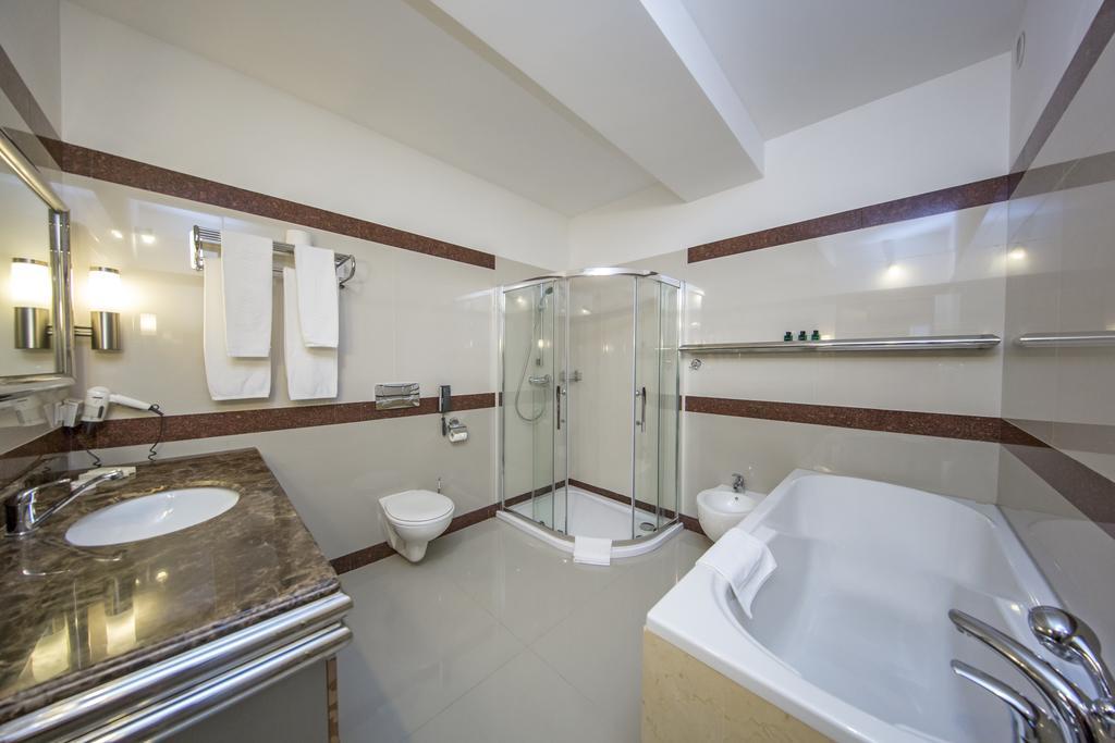 Hotel Golebiewski Wisła Esterno foto